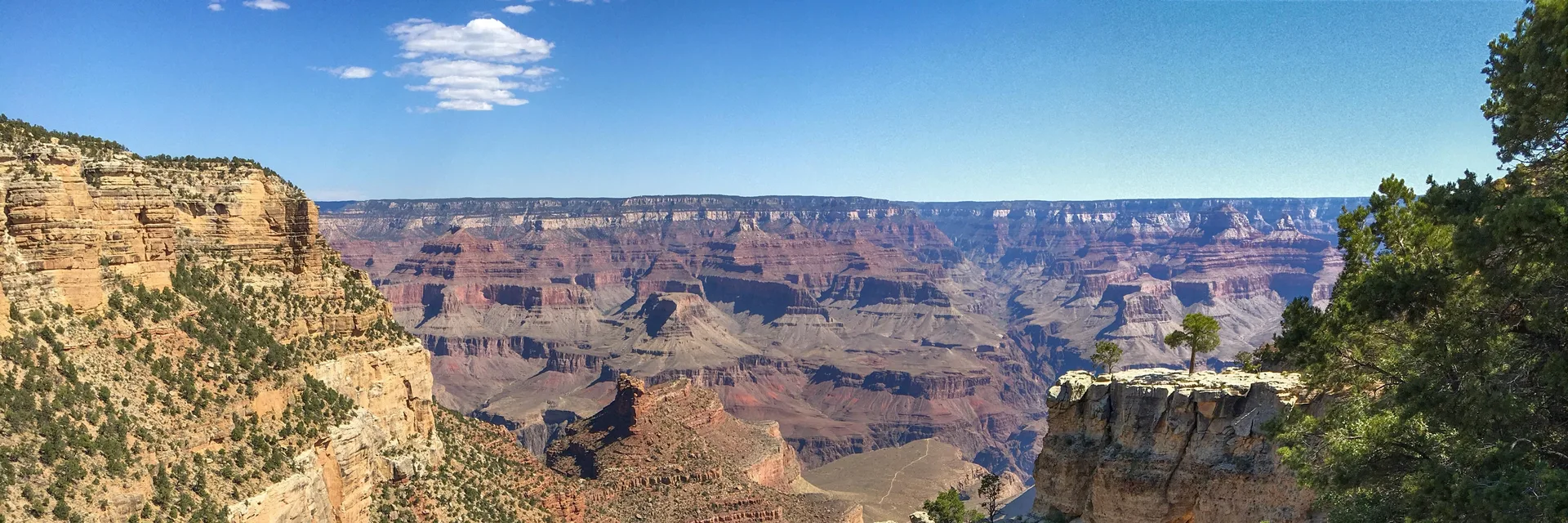 Grand Canyon viewed from the Bright Angel Trailhead on the South Rim near Grand Canyon Village.