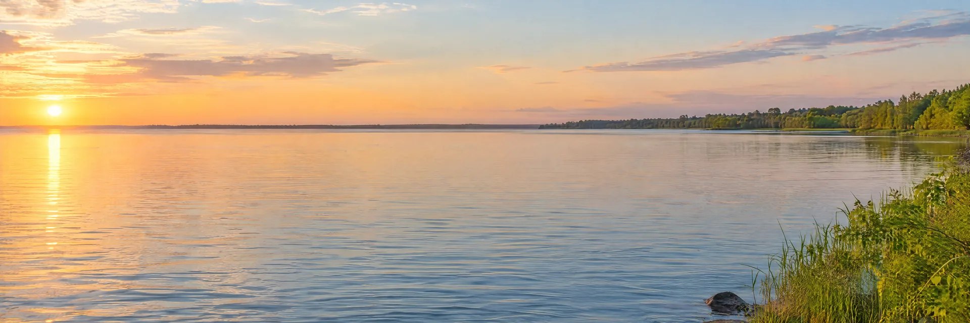 AI-generated illustration inspired by Lake Winnebago: large Wisconsin lake, broad horizon, low leafy shoreline, no mountains.